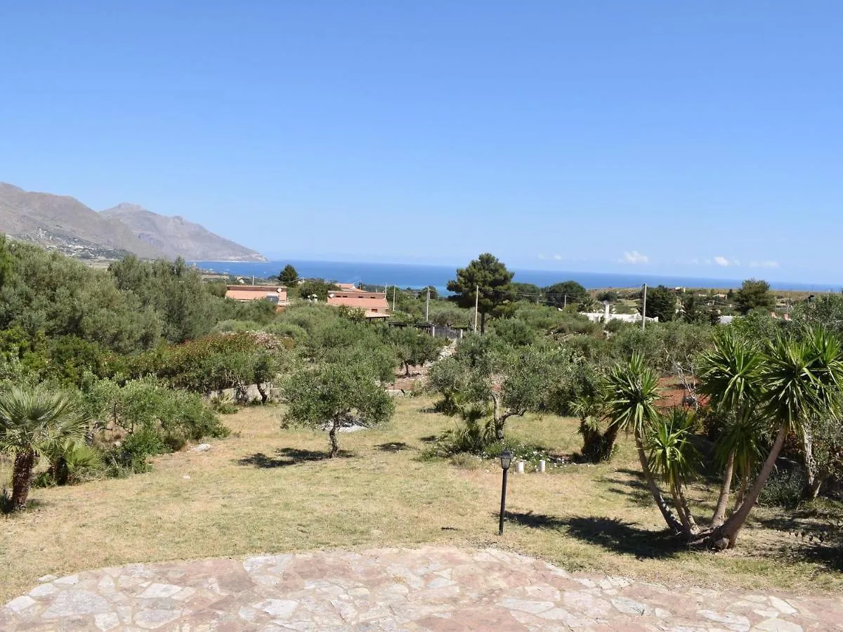 Detached Villa Located In A Residential Area A Few Kilometers From The Sea Castellammare del Golfo