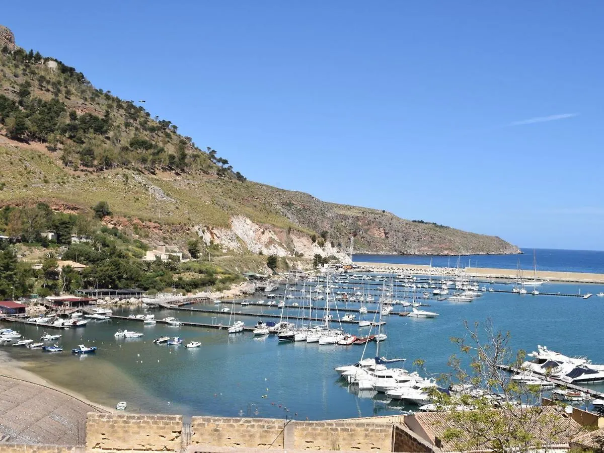 Holiday home Detached Villa Located In A Residential Area A Few Kilometers From The Sea Castellammare del Golfo